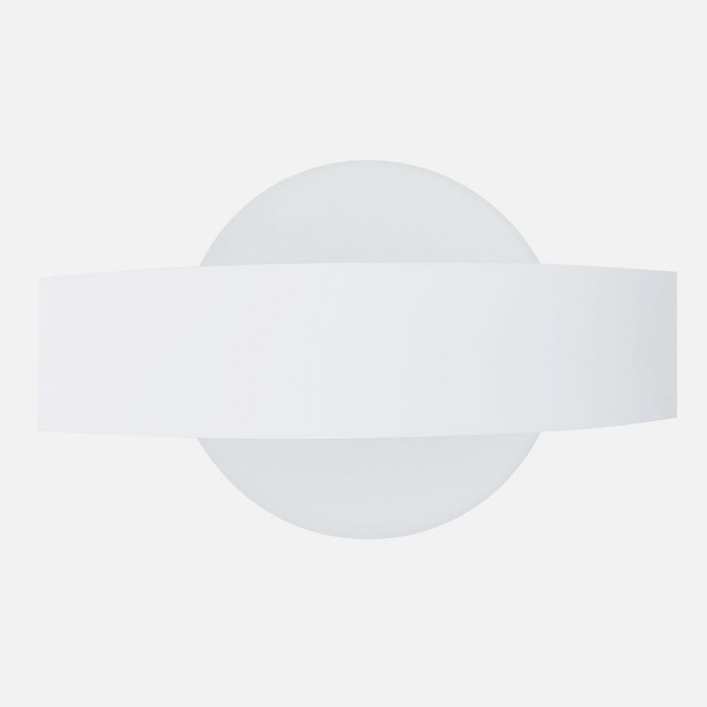 Aplique ARCO fabricado en metal color blanco con luz natural 4000K