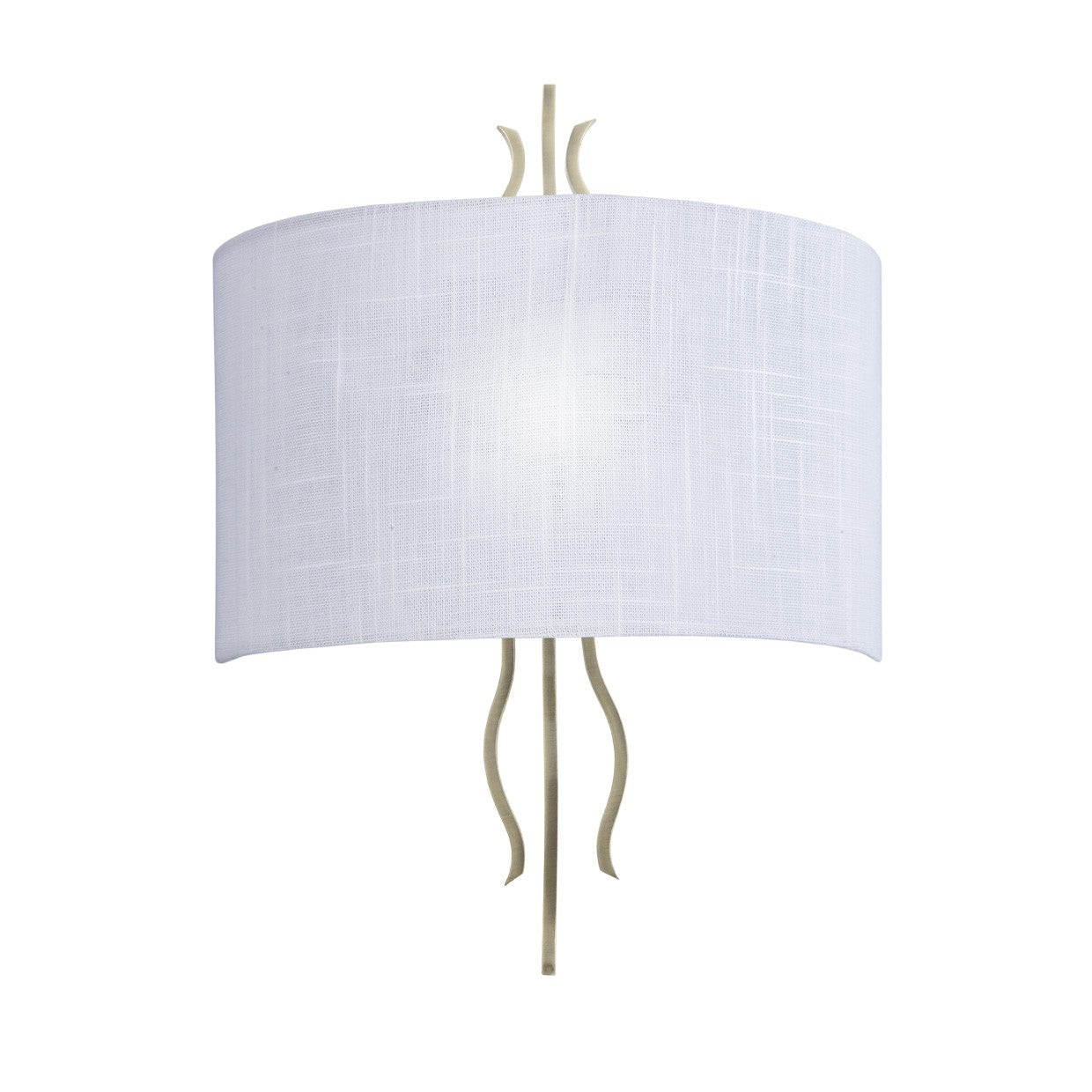 Aplique Dana de AJP/Alemar (Ref: 3266AL-1PCU): Descubre sus dimensiones. Elegancia artesanal en cuero, para una iluminación cálida en tu hogar.  LuzGuru.
