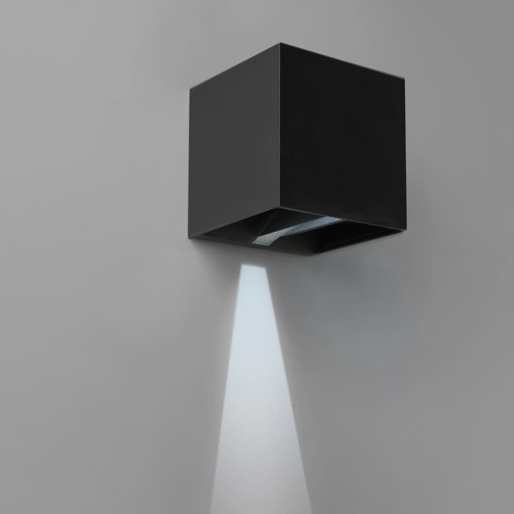 Aplique solar con sensor PIR CristalRecord, ángulo de luz ajustable