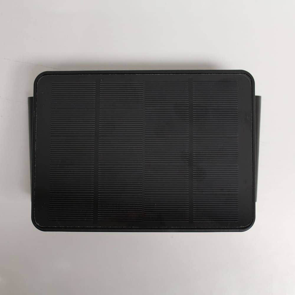 Aplique LED Solar Nil con sensor crepuscular para encendido automático