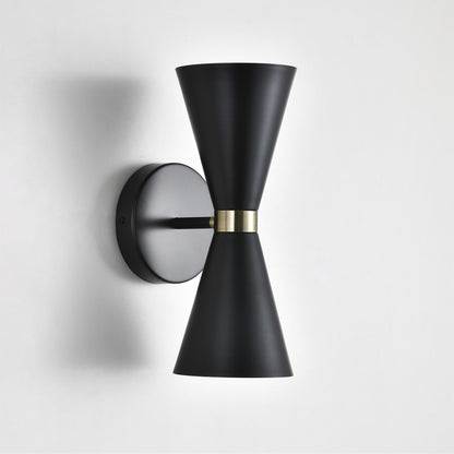 Aplique Greta fabricado en Metal color Negro