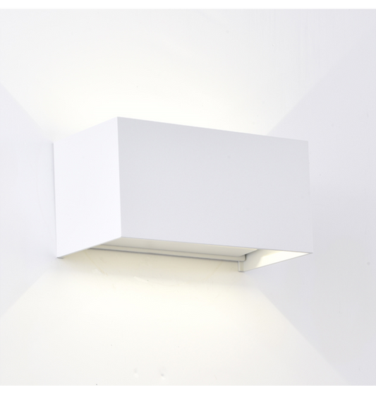 IP65 LED Wall Light, 200 x 100 x 100 mm, White, Muñoz e Hijos | 005216