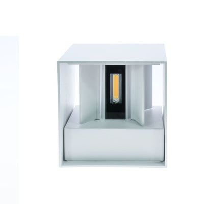 Luminaria de pared moderna ideal para jardín