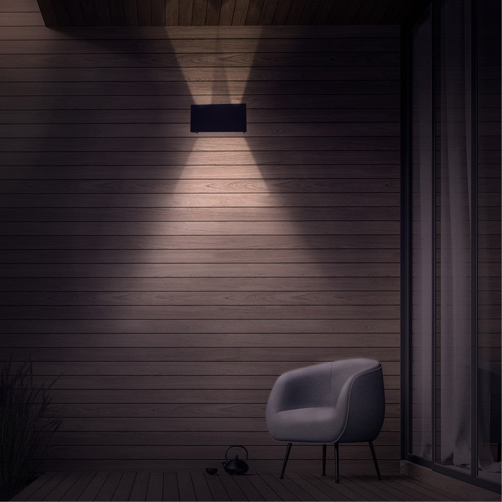 Iluminación exterior moderna ideal para jardín