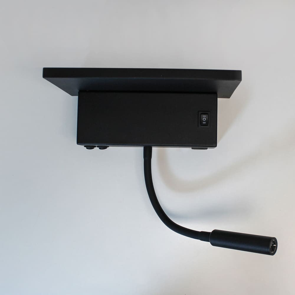 Aplique LED con 532 lúmenes ideal para lectura y carga de dispositivos