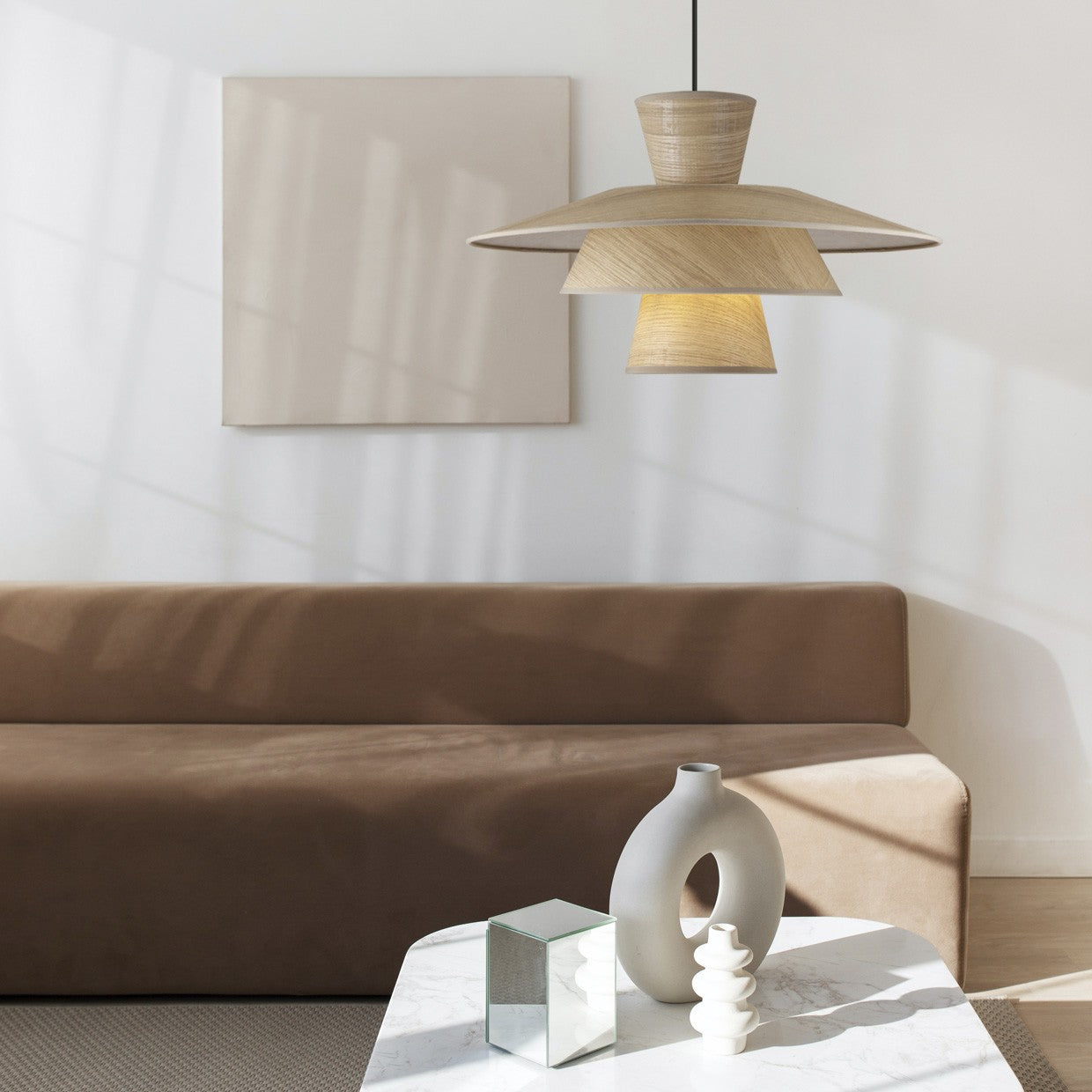 Colgante Bari madera instalado en comedor - Ambiente decorado