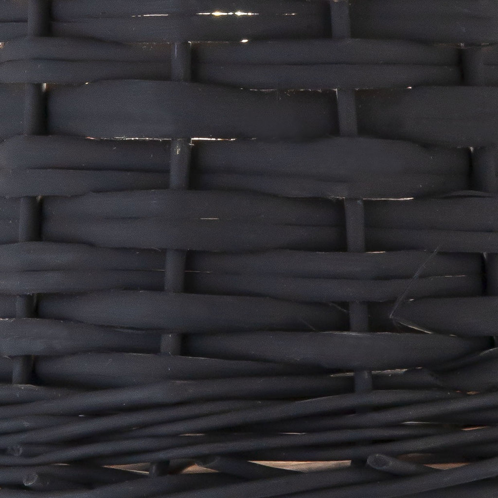 Colgante Alexia Negro AJP/Alemar (Ref. 60399): Descubre sus elegantes dimensiones y crea un ambiente cálido con su luz indirecta.  LuzGuru.
