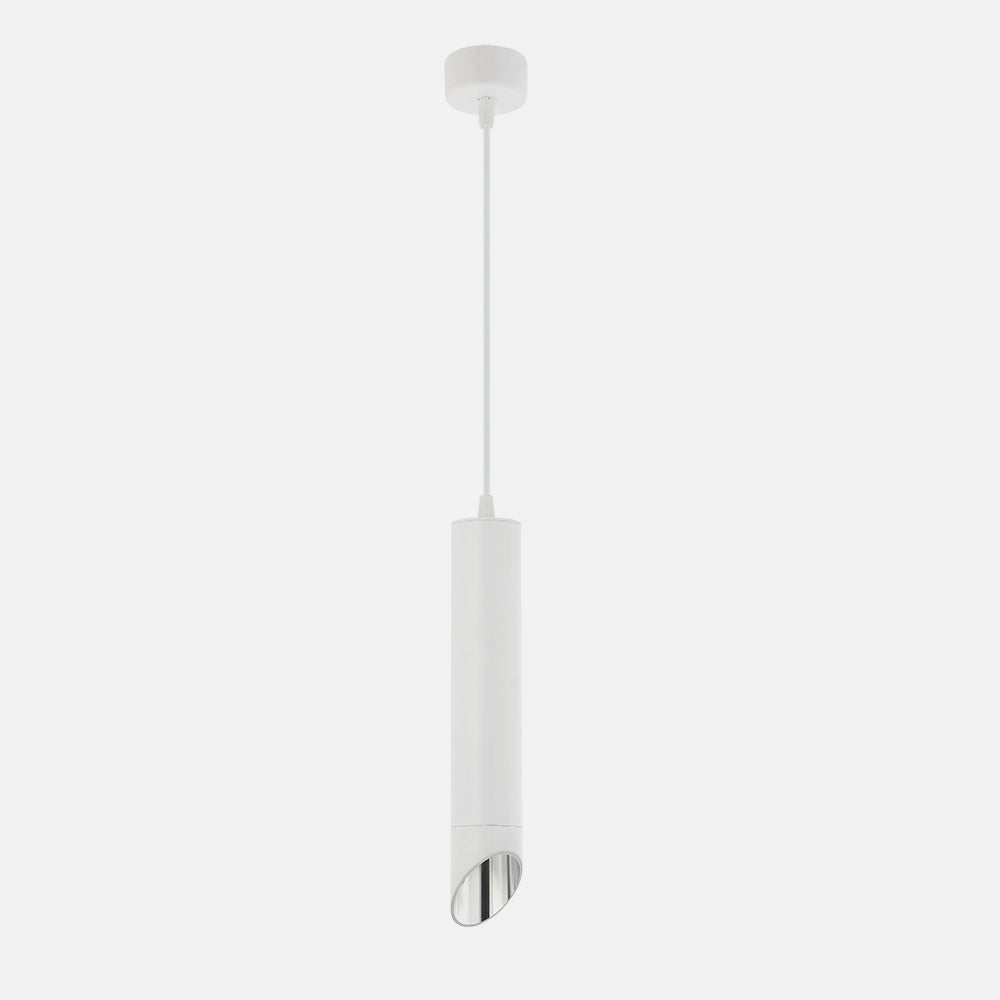 Lámpara Nakhon fabricada en aluminio color blanco y plata para salón moderno
