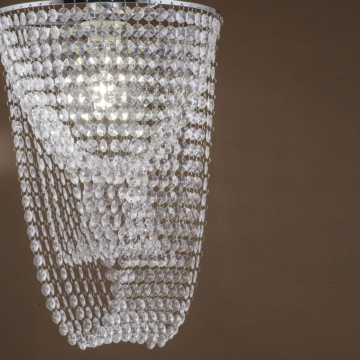 Colgante NAREIA Cromo AJP/Alemar (Ref. 10736): Dimensiones detalladas. Ilumina tu espacio con estilo y eficiencia energética.  LuzGuru.
