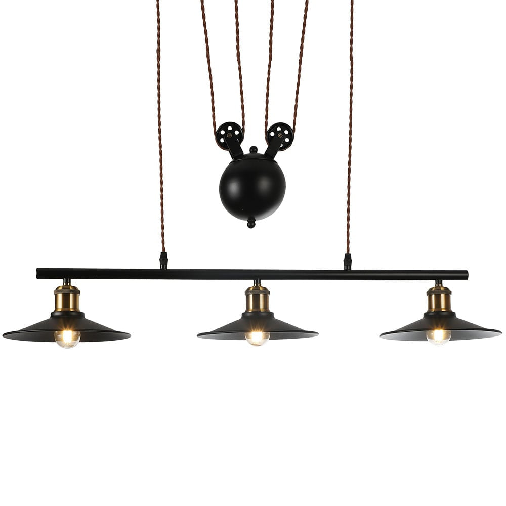 Lámpara Triguero fabricada en metal color negro y dorado