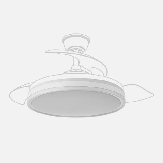 Difusor para Ventilador de Techo Bayomo Grande 108D Blanco Fabrilamp instalada en ambiente decorativo de salón o dormitorio | Fabrilamp / Abrila