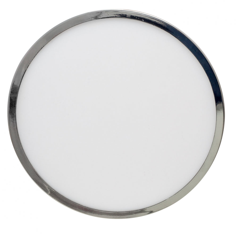 Downlight Porvenir fabricado en aluminio color cromo, luz neutra 4000K