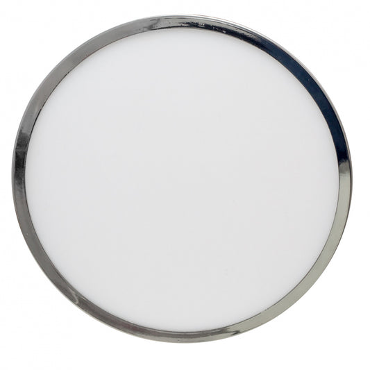 Downlight Porvenir fabricado en aluminio color cromo, luz neutra 4000K