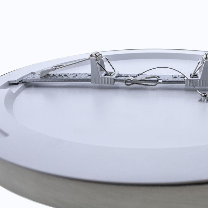 Downlight Gave fabricado en Aluminio y PC color niquel