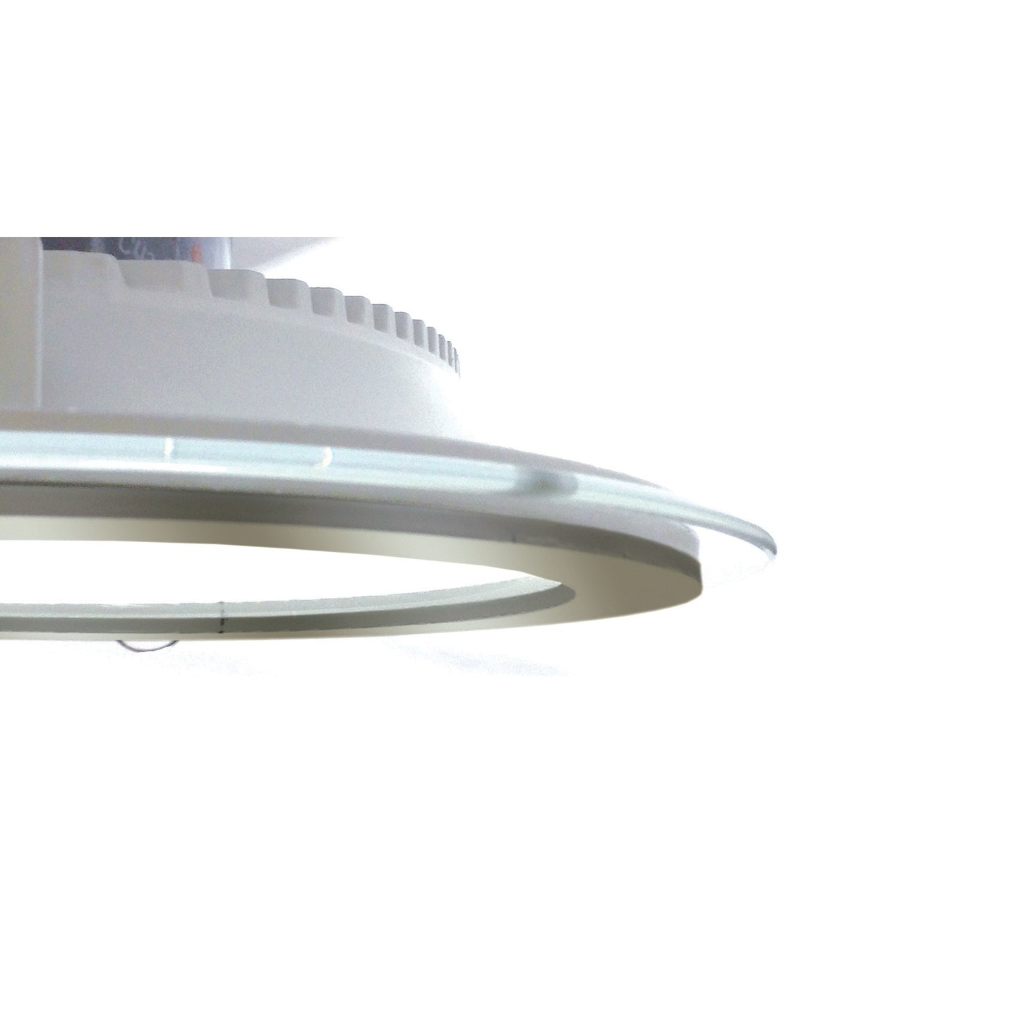 Downlight Kairo fabricado en aluminio, cristal y PVC color níquel