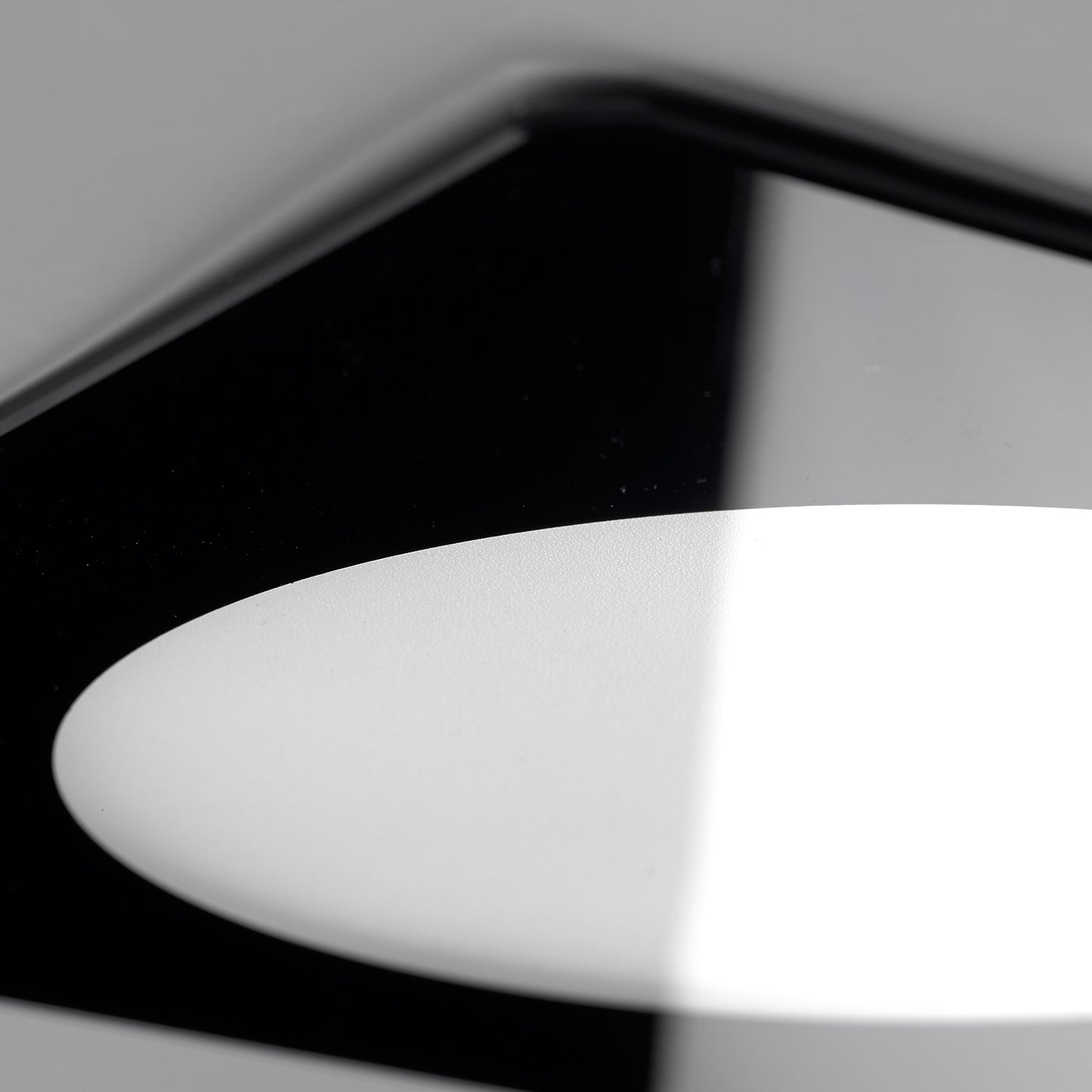 Downlight Novo Lux fabricado en Cristal color Negro