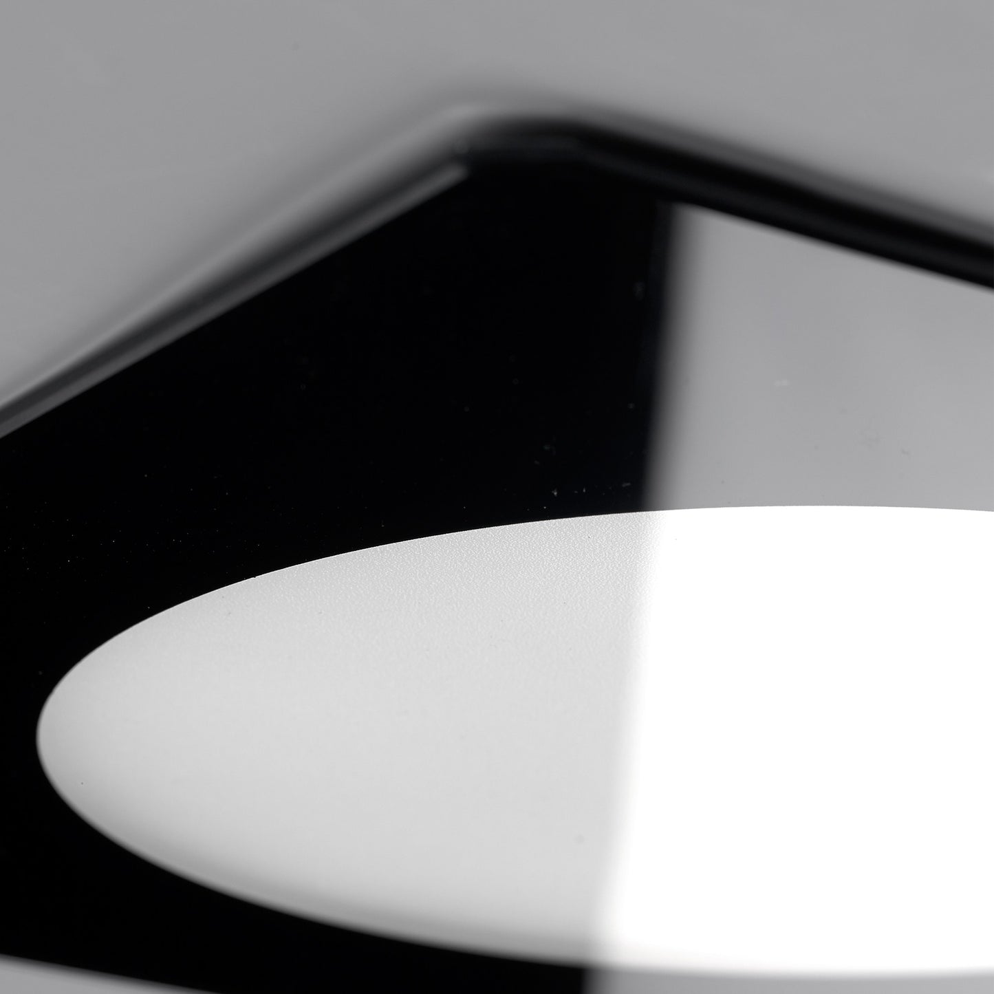 Downlight Novo lux fabricado en Cristal color Negro