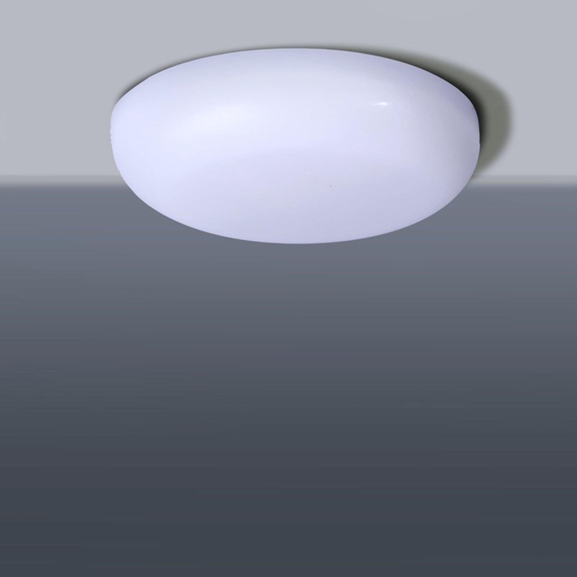 Iluminación funcional ideal para baños con luz blanca fría
