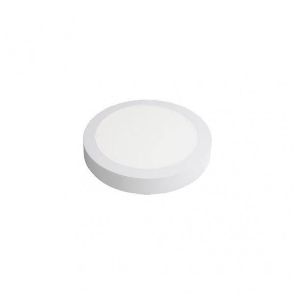 Downlight Superficie LED Diabasa 12W 4000K Blanco Fabrilamp instalada en ambiente decorativo de salón o dormitorio | Fabrilamp / Abrila