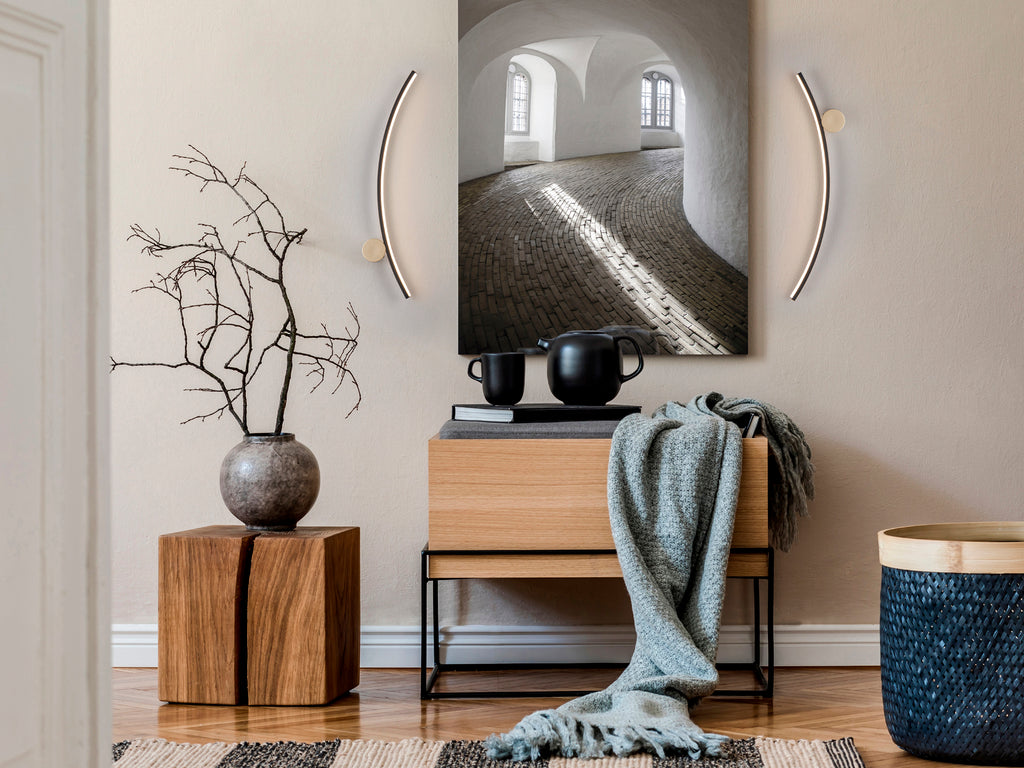 Aplique Moderno Negro y Oro - Schuller Smile | luzguru.com