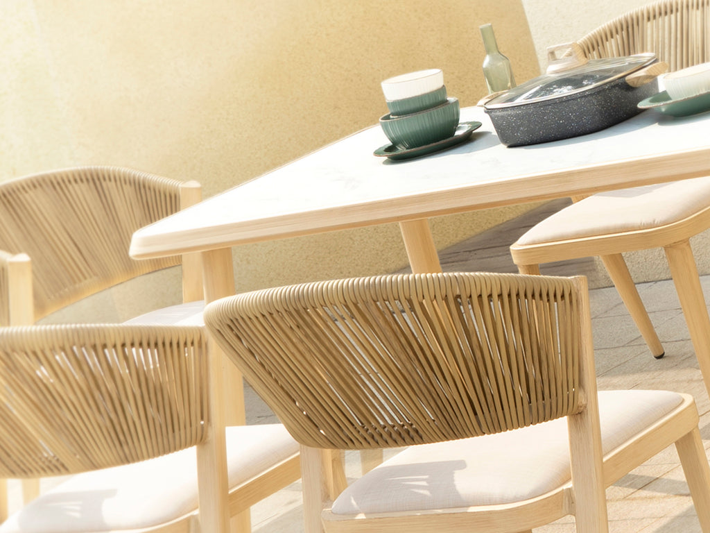 Comedor Exterior Schuller Brizna - Diseño Moderno y Resistente | luzguru.com