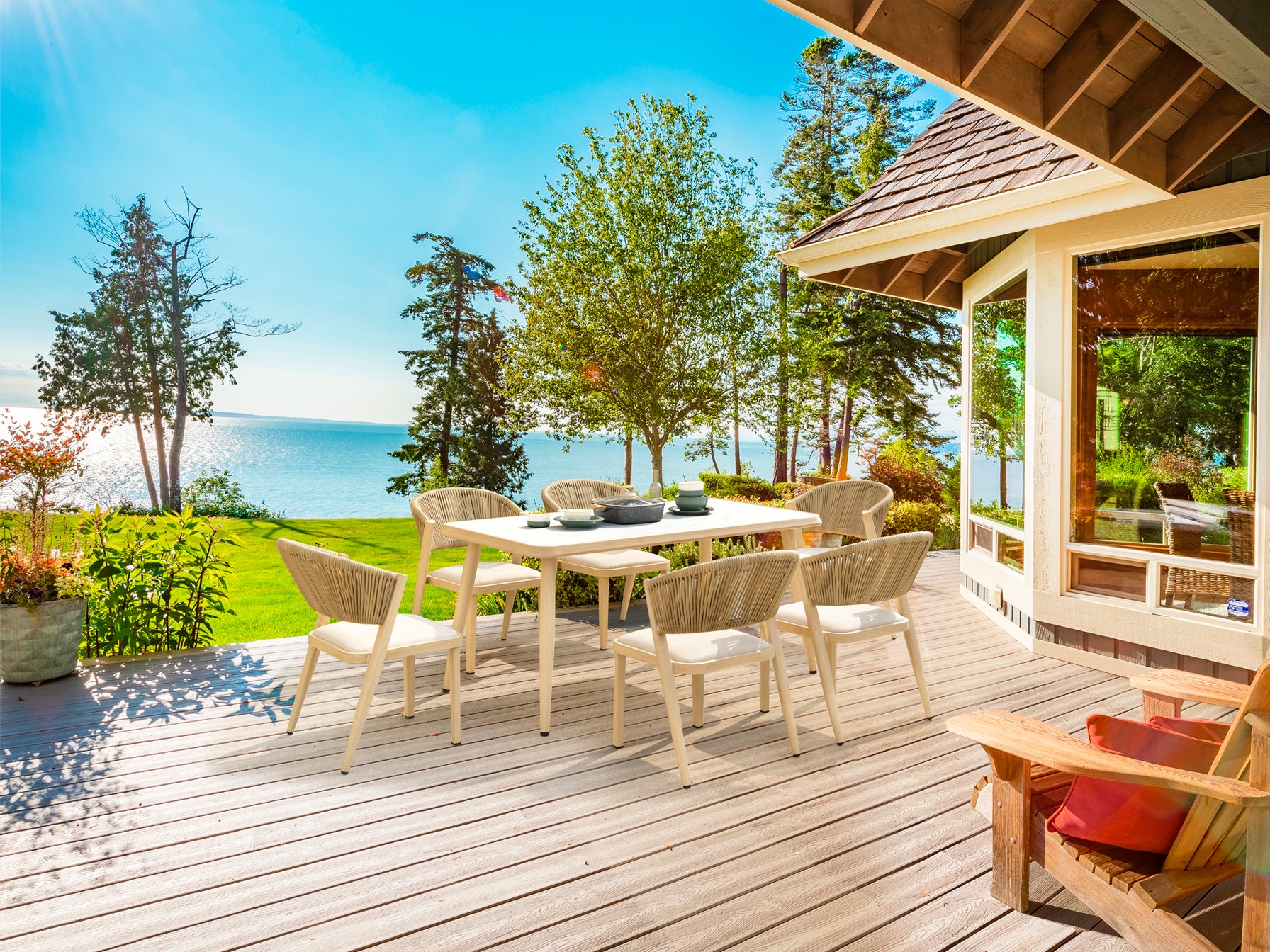 Comedor Exterior Schuller Brizna - Diseño Moderno y Resistente | luzguru.com