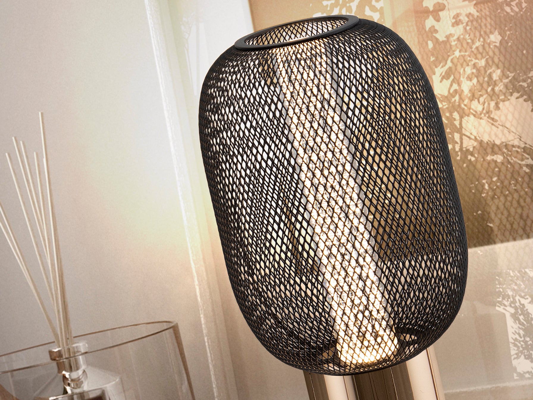 Lámpara Sobremesa Micrón Oro Negro - Schuller - Diseño Moderno | luzguru.com