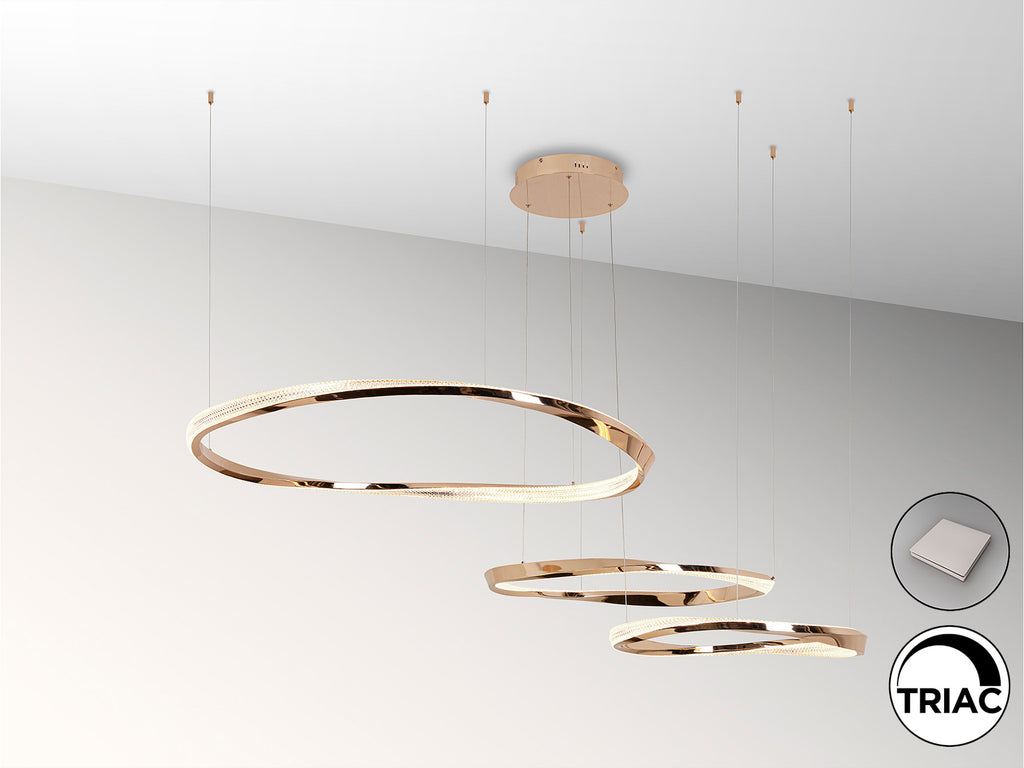 Lámpara de 3 aros Schuller Orbitas 554213 - Detalle de la elegante iluminación dorada, diseño moderno con aros Ø60, Ø80 y Ø100 cm.  Acero, aluminio y acrílico. 120W LED, 8400lm, 3000K.  Luz regulable.
