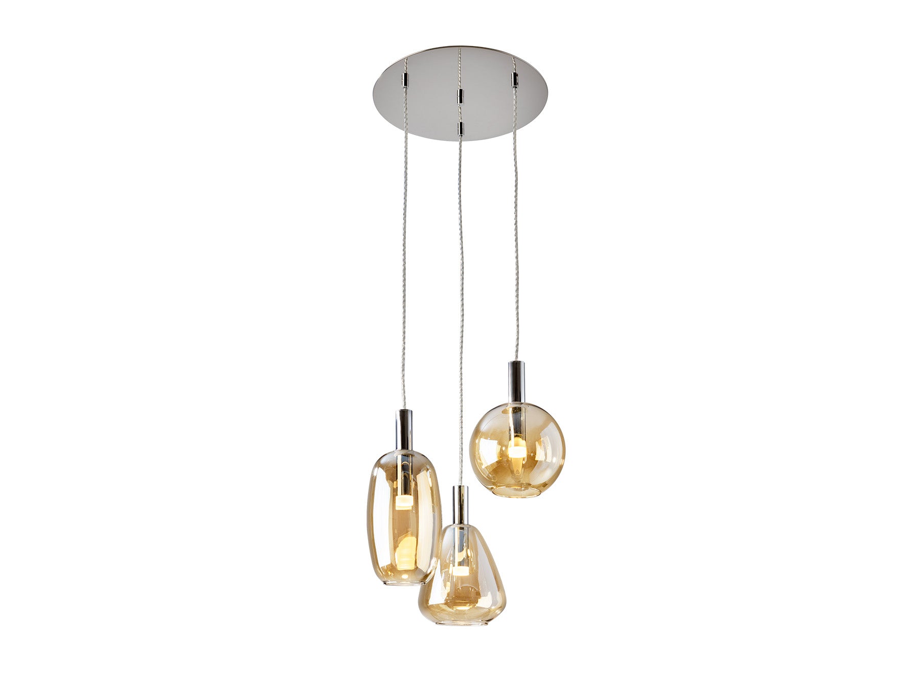 Lámpara Nara 3 luces cromada Schuller i3 - Ref. 561036. Detalle de cristal ámbar, metal cromado y difusor acrílico opal.  Iluminación LED 15W, 1350 lúmenes, 3000K. Altura regulable 50-200cm.
