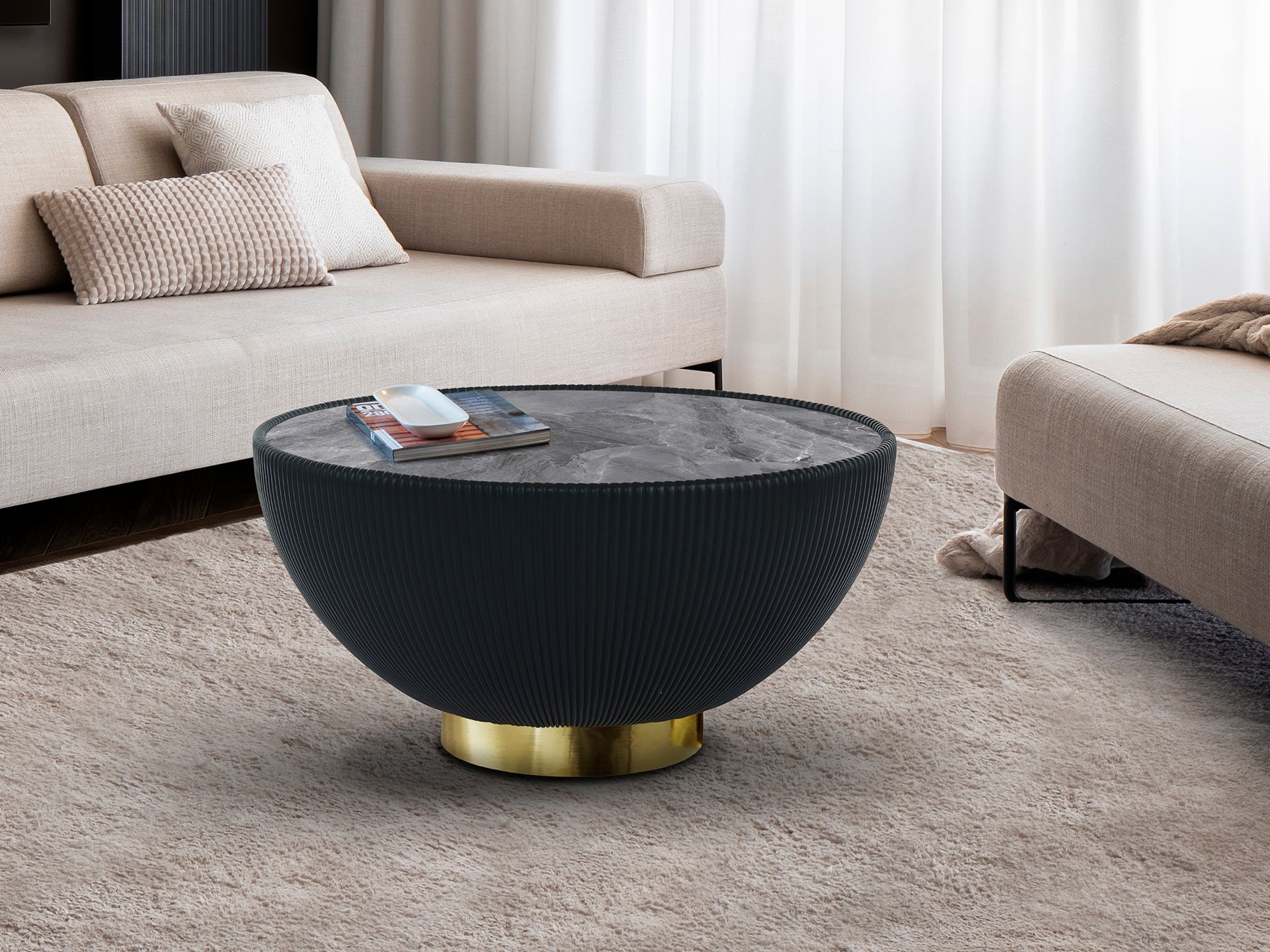 Mesa Centro Negra y Latón Schuller - Diseño Moderno | luzguru.com