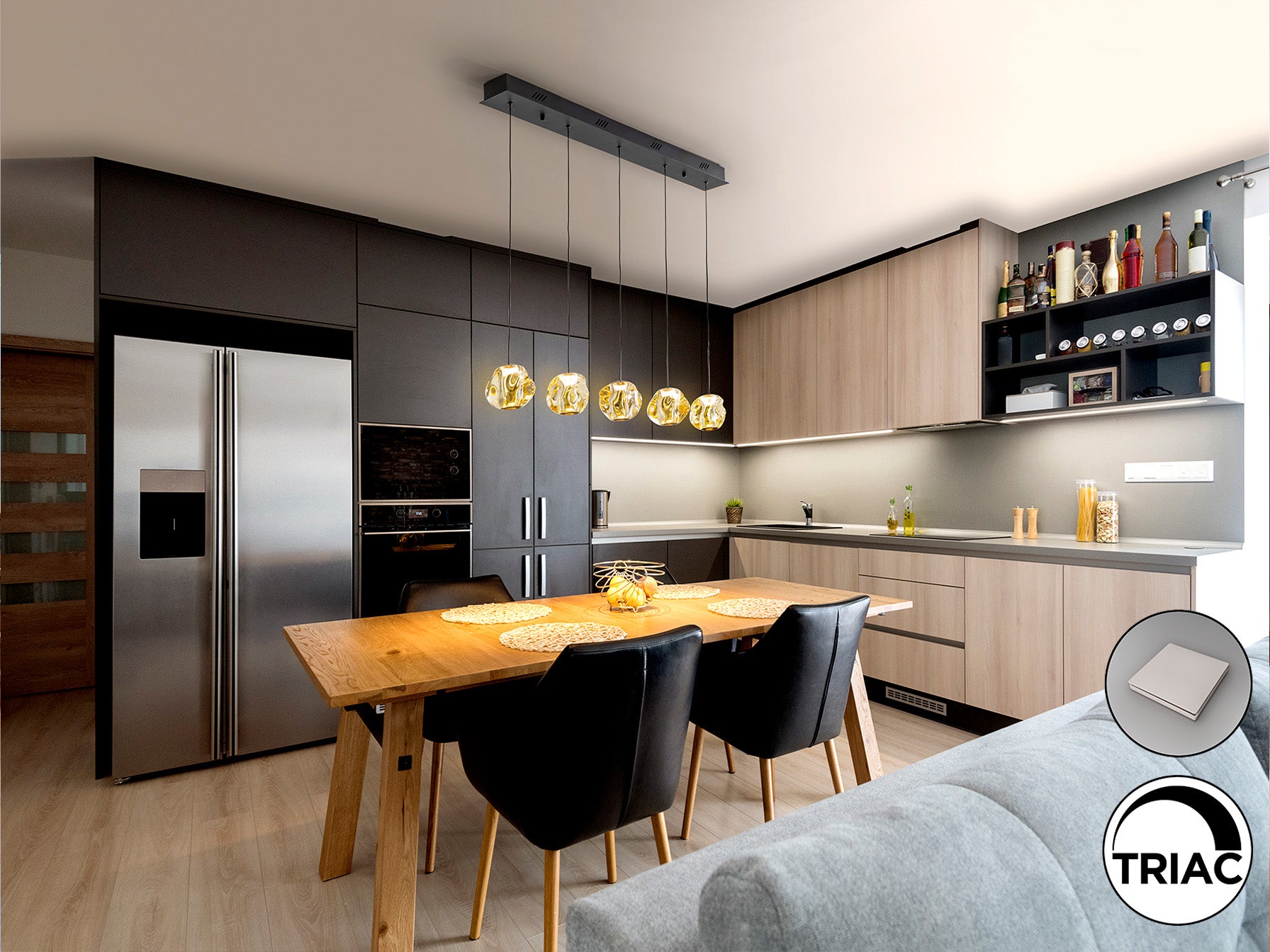 Lámpara Zaria 5 luces Schuller 502528 - Detalle de la elegante lámpara de metal negro mate con detalles en bronce y tulipa de acrílico ámbar. Iluminación LED cálida 3000K, regulable.
