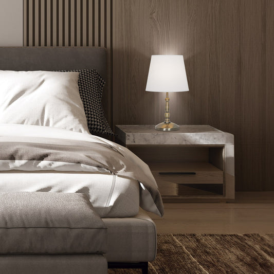 Lámpara sobremesa Vermut instalada en mesita de noche - Ambiente cálido