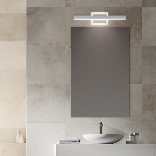 Aplique LED Rialto blanco instalado encima de espejo en baño