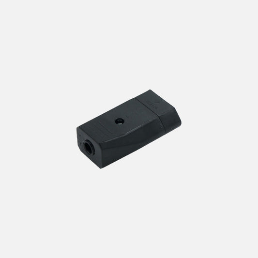 Base de Enchufe Aérea Retráctil 2P+E 10A 230V Negro Fabrilamp - Vista frontal principal en fondo blanco | LuzGurú