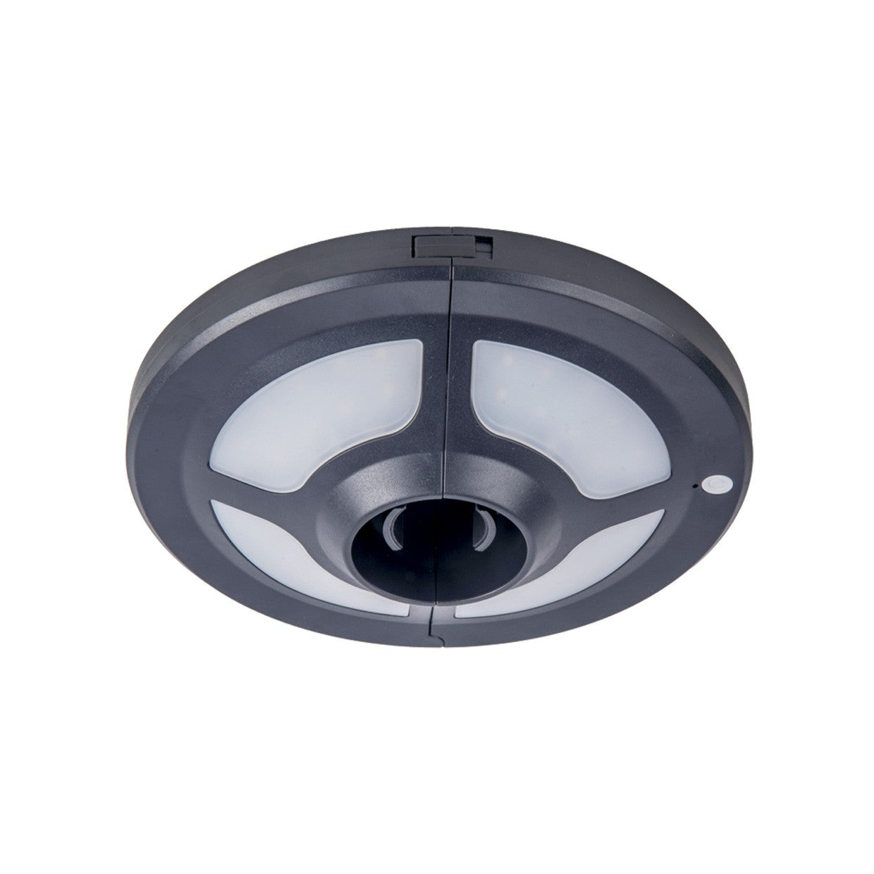 Luz LED para sombrilla Lacos en contexto de jardín exterior