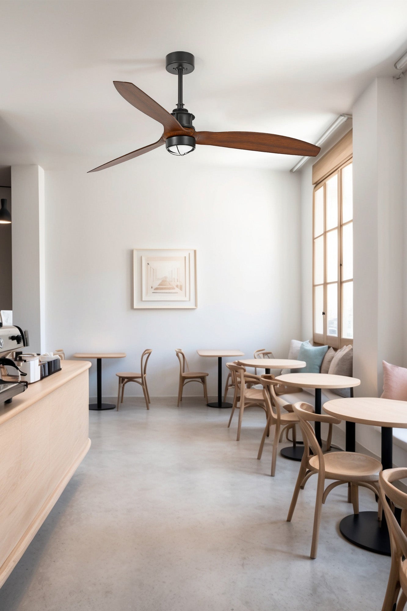 Ventilador de techo LED FARO Just Fan M negro/nogal, modelo eficiente y silencioso con luz integrada, ref. 33395-10