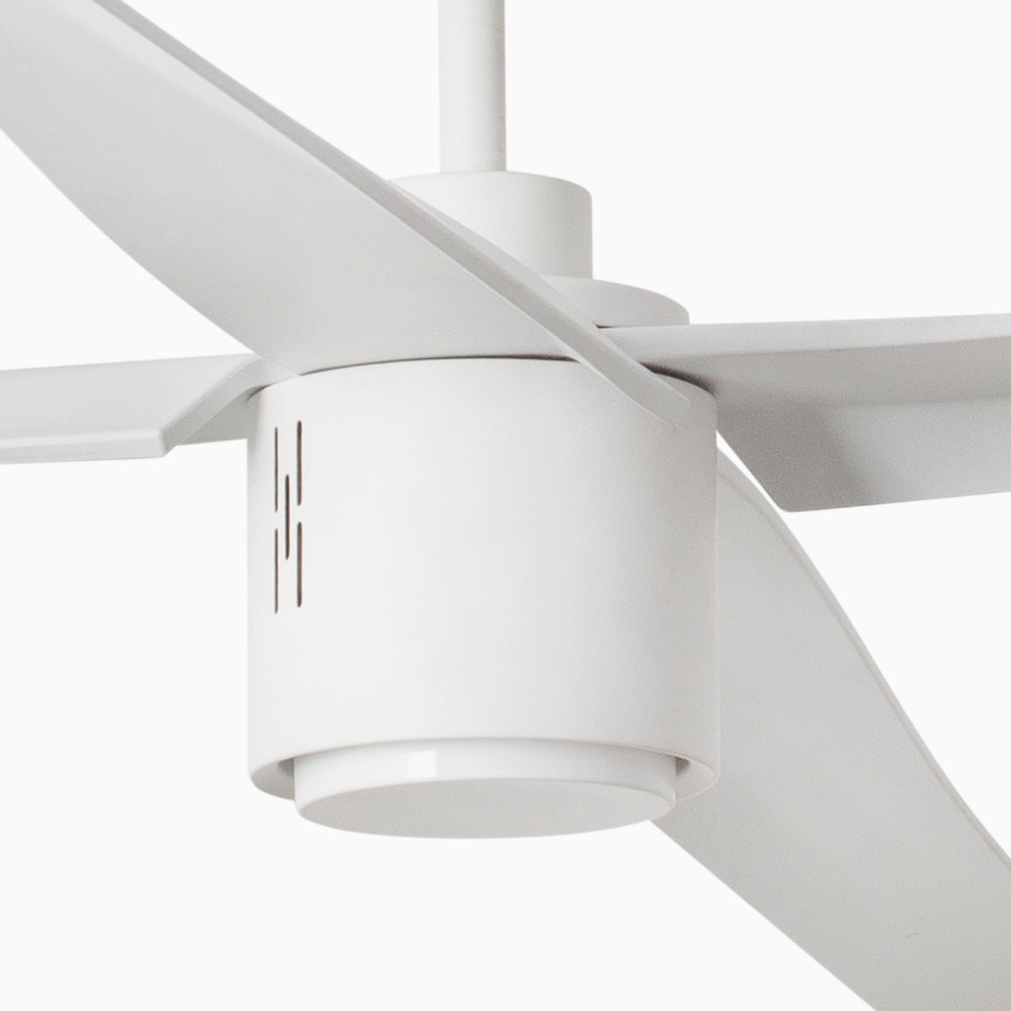 Ventilador de techo LED ATTOS FARO Serie 3326 ref 33494, diseño moderno blanco mate con luz integrada y ventilación eficiente