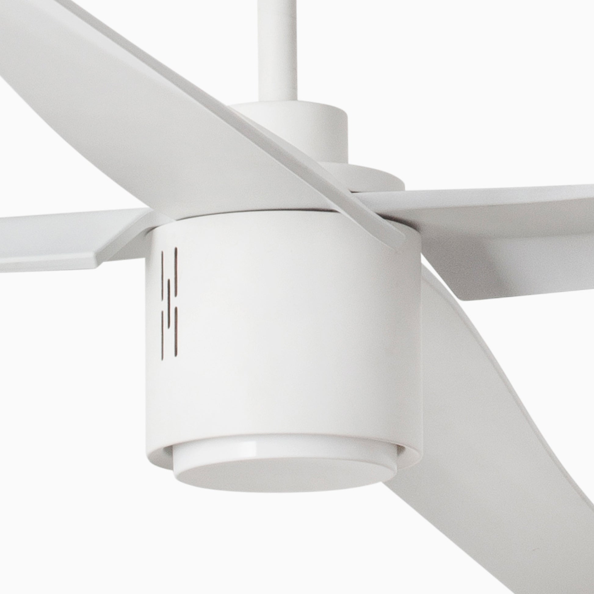 Ventilador de techo LED ATTOS FARO Serie 3326 ref 33494, diseño moderno blanco mate con luz integrada y ventilación eficiente