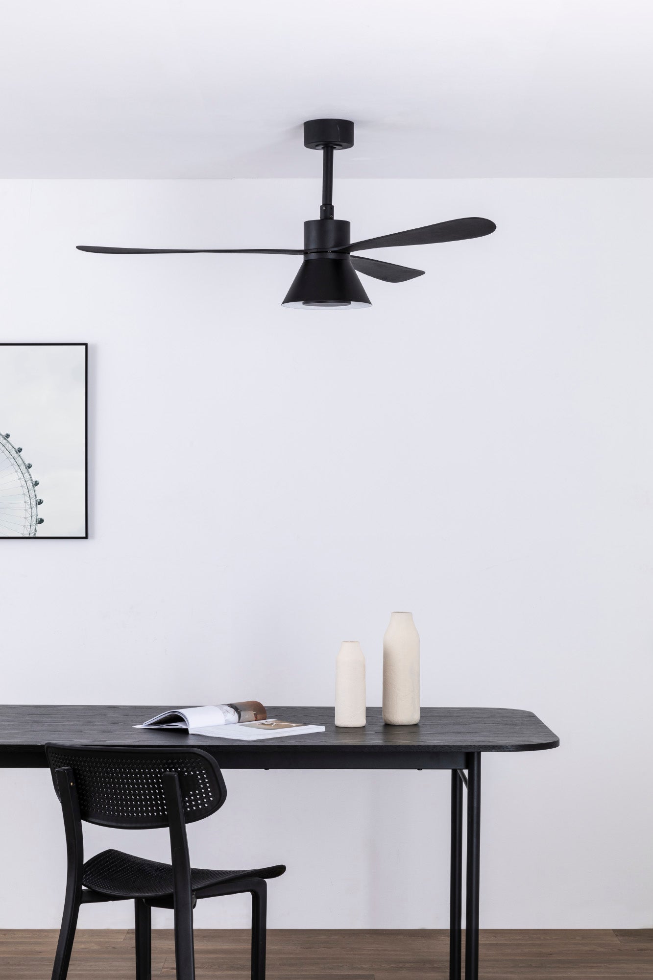 Ventilador de techo LED indirecta FARO Serie 3328 Ref 33761-23, diseño moderno y eficiente para iluminación y ventilación en LUZGURU