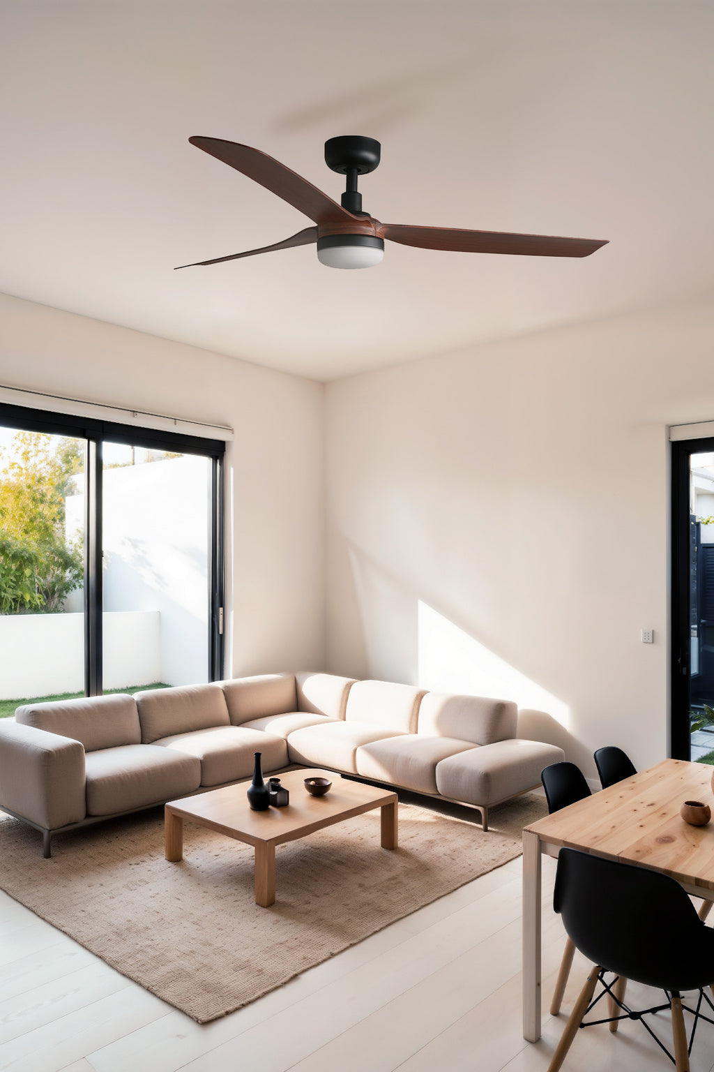 Ventilador de techo con luz LED FARO PUNT M diseño moderno interior negro mate y nogal, ventilación eficiente ref 33817-21 LUZGURÚ