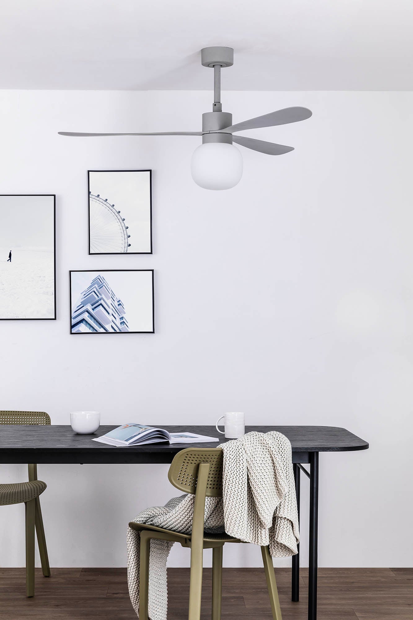 Ventilador de techo LED gris con diseño moderno FARO Serie 3328 - Iluminación y ventilación eficiente por LUZGURU