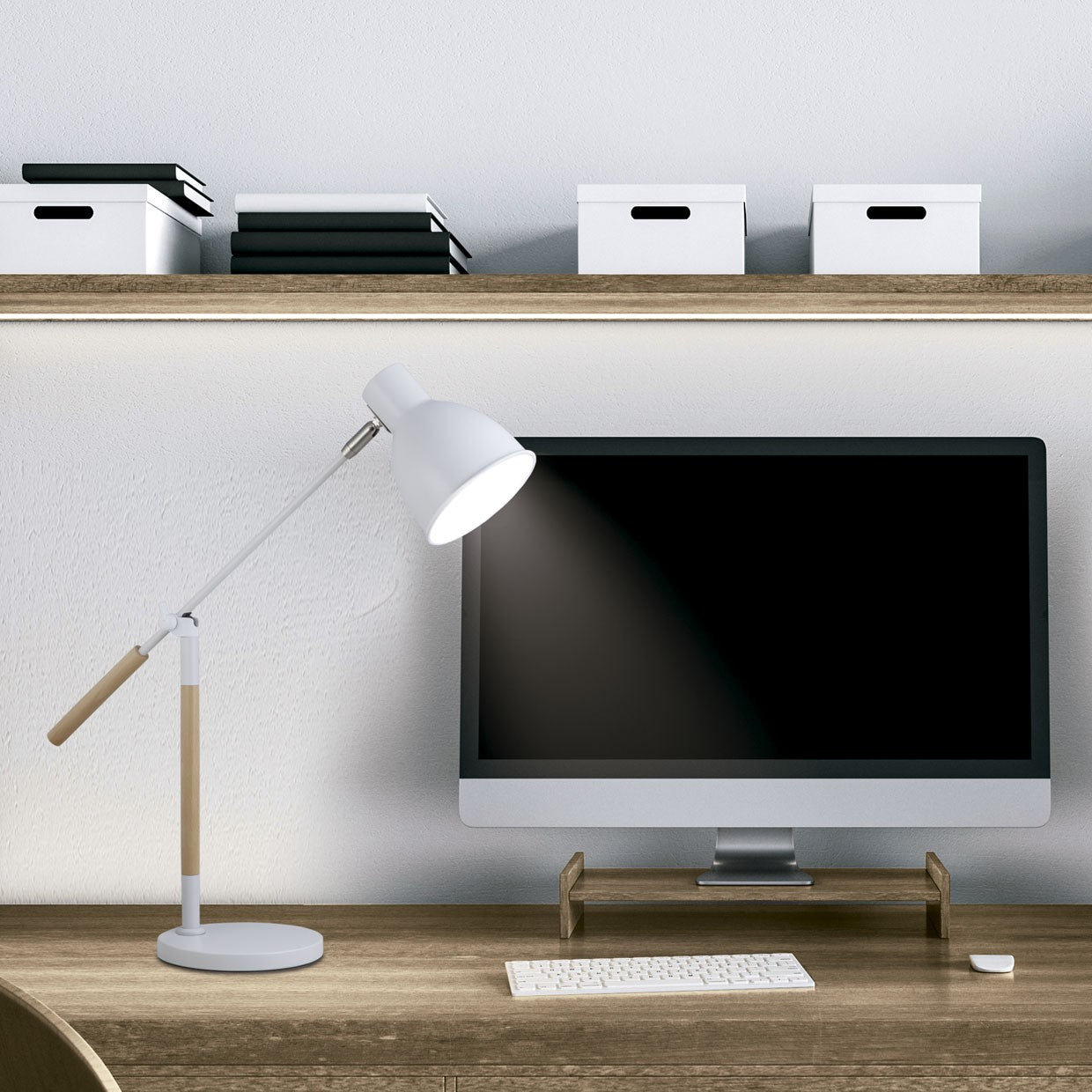 Flexo RISTORI AJP/Alemar (Ref. 10995): Descubre sus dimensiones. Iluminación cálida y diseño blanco-madera para tu hogar. LuzGuru.
