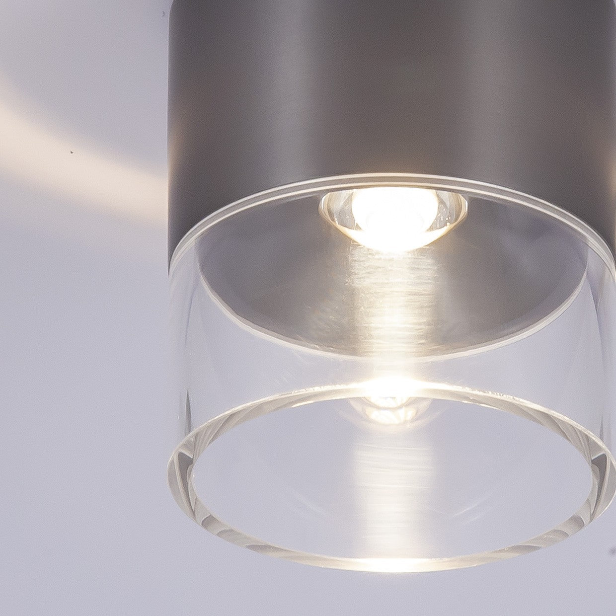 Foco LED ILAI 6W AJP/Alemar (Ref. 11637): Dimensiones del elegante foco LED de luz cálida (3000K), diseño moderno y eficiente.  Compra en luzguru.com
