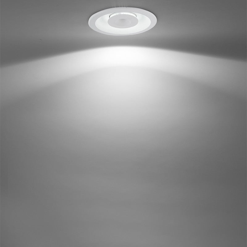 Iluminación moderna y funcional ideal para salón