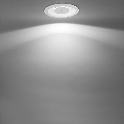 Iluminación moderna y funcional ideal para salón