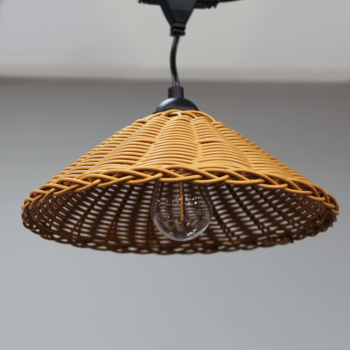 Guirnalda Teide fabricada en LED color 2700K, luz cálida