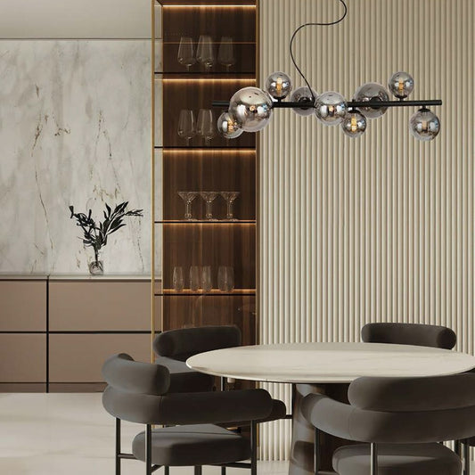 Lámpara Boston fabricada en metal color negro con cristal fumé