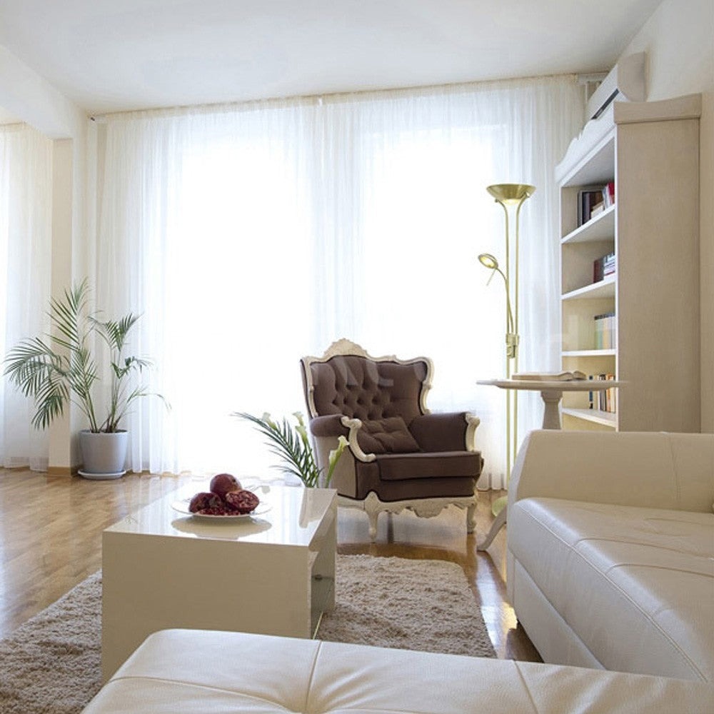 Elegante lámpara de pie moderna ideal para salón