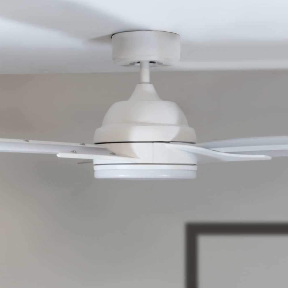 Ventilador de techo moderno ideal para el salón