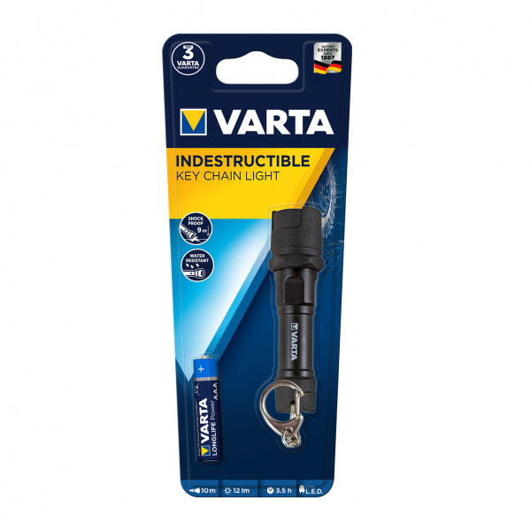 Linterna LED Varta IPX4 negra, vista frontal, mostrando su diseño compacto y resistente.